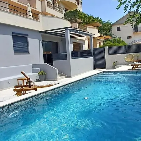 Luxory Jelsa (Hvar)